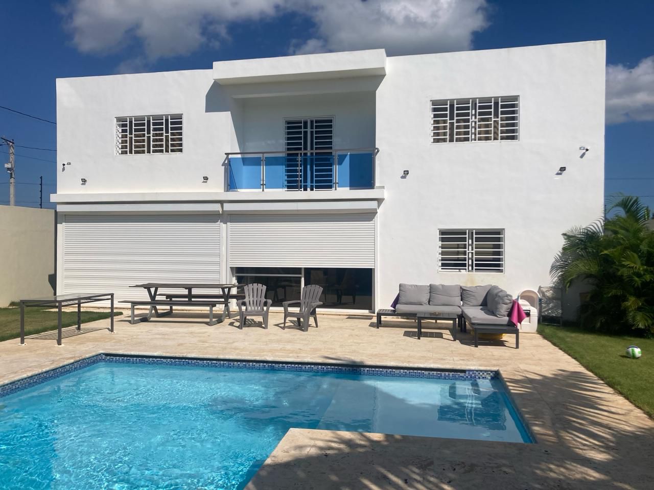 Villa adosada con patio